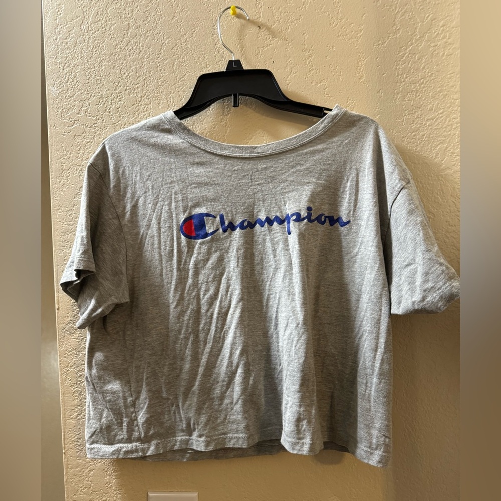 Champion t shirt